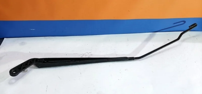 Поводок дворника Peugeot 6429R9, передний правый