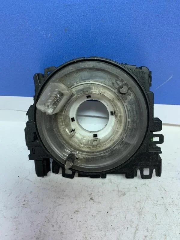 Шлейф подрулевой Volkswagen Caddy 3 2003-2015 5K0953549