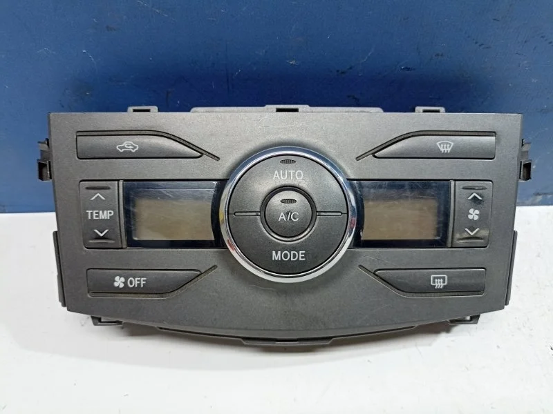 Блок кнопок управления климат-контролем Toyota Corolla 2006 - 2013 5590012A60 E150