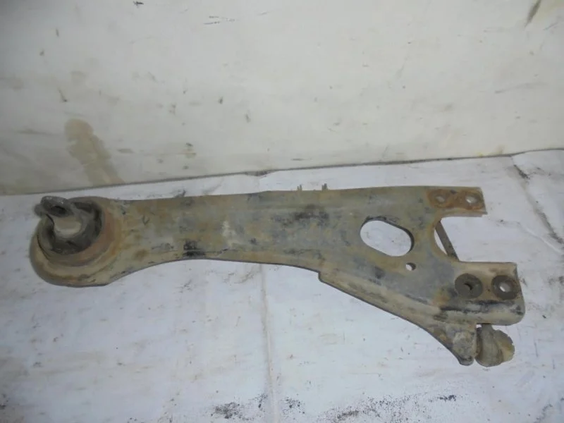 Рычаг продольный Hyundai I30 2007-2012 552802H000 FD, задний правый