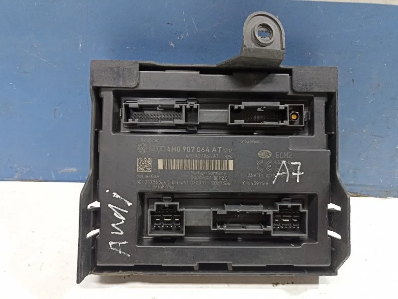 Блок комфорта Audi A7 2010 - 2018 4H0907064AT
