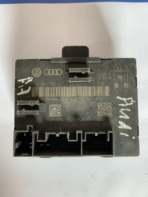 Блок управления дверью Audi A7 2010 - 2018 4G8959795D, задний