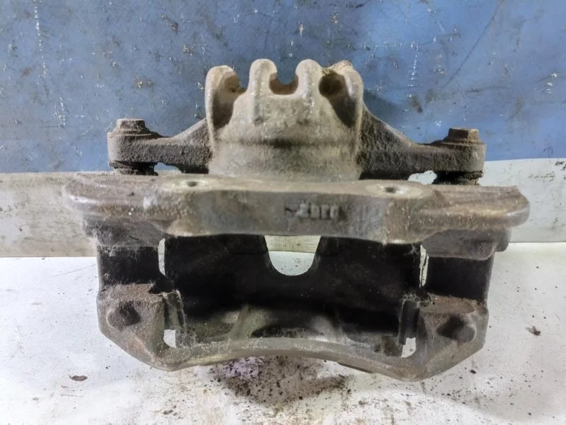 Суппорт тормозной Peugeot 308 2007-2015 4401N9, передний правый