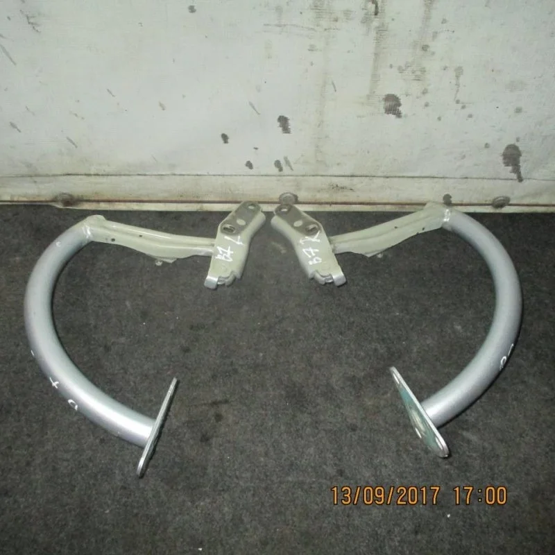 Петля багажника Volkswagen Passat B7 2011 - 2015 3C5827301B, задняя левая