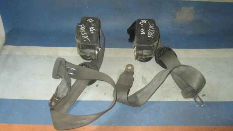 Ремень безопасности Volkswagen Passat B5 2000 - 2005 3B1857705D, передний