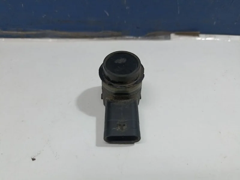 Датчик парктроника Audi Q3 1S0919275 8UB