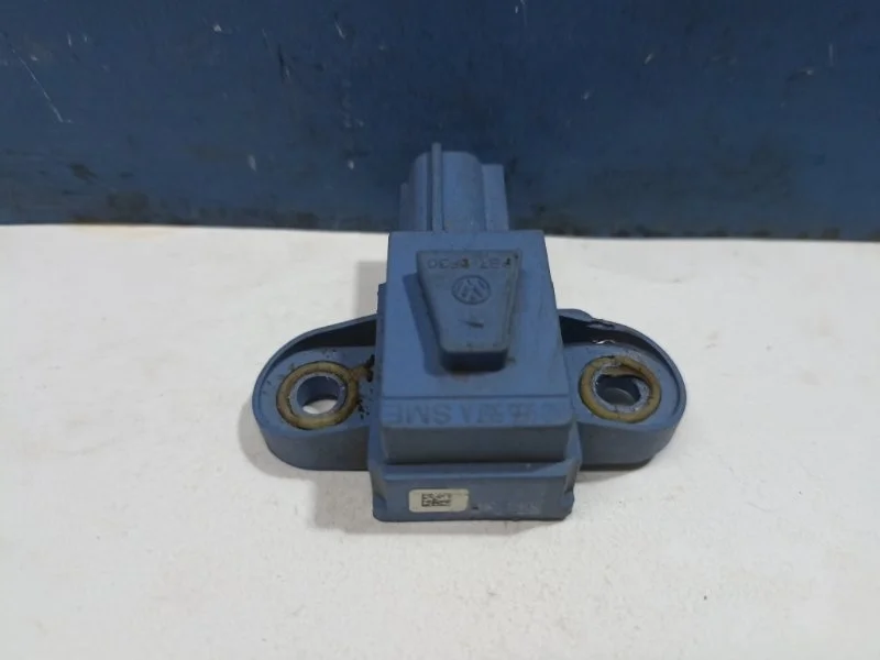 Датчик Airbag Volkswagen Passat B6 2005 - 2010 1K0955557A