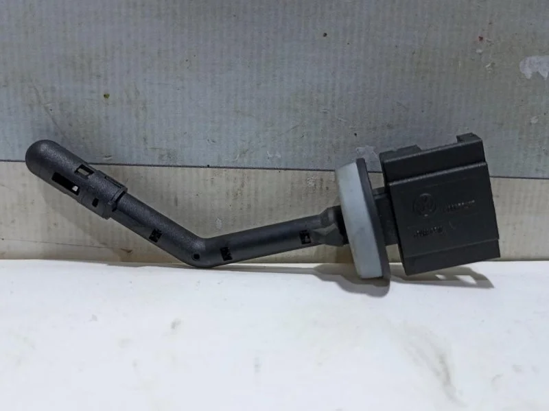 Датчик температуры Volkswagen Tiguan 2007 - 2017 2013 1K0907543F