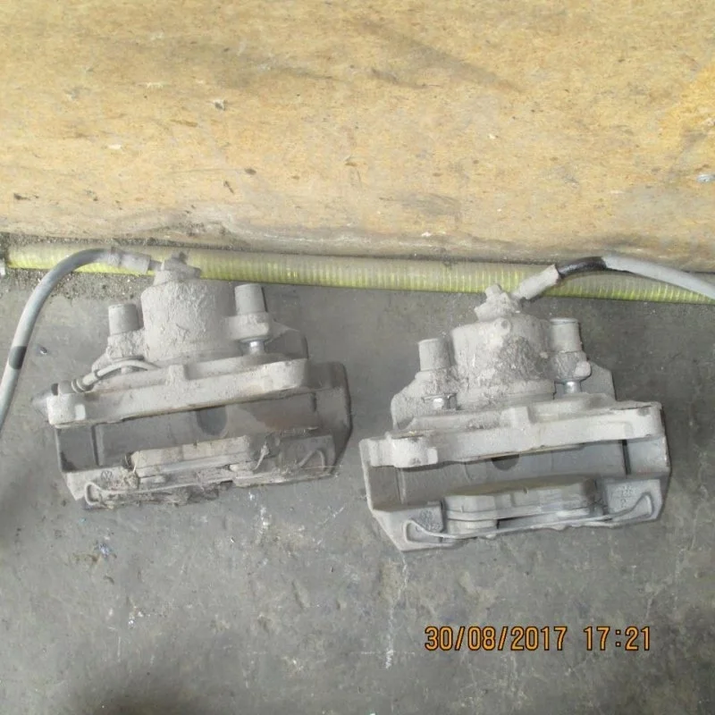 Суппорт тормозной Volkswagen Passat B6 2005 - 2010 1K0615124E, передний правый