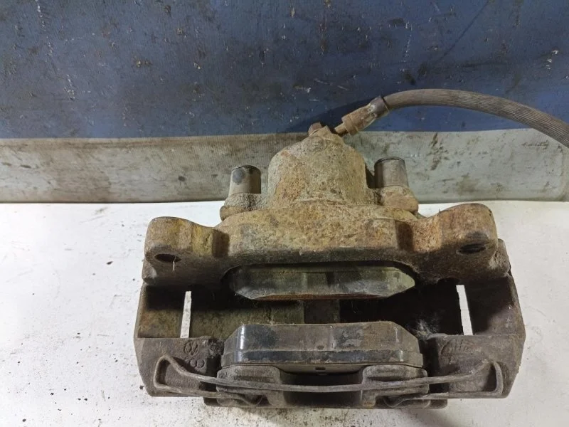 Суппорт тормозной Volkswagen Caddy 3 2003-2015 1K0615124E 1.2 CBZB, передний правый