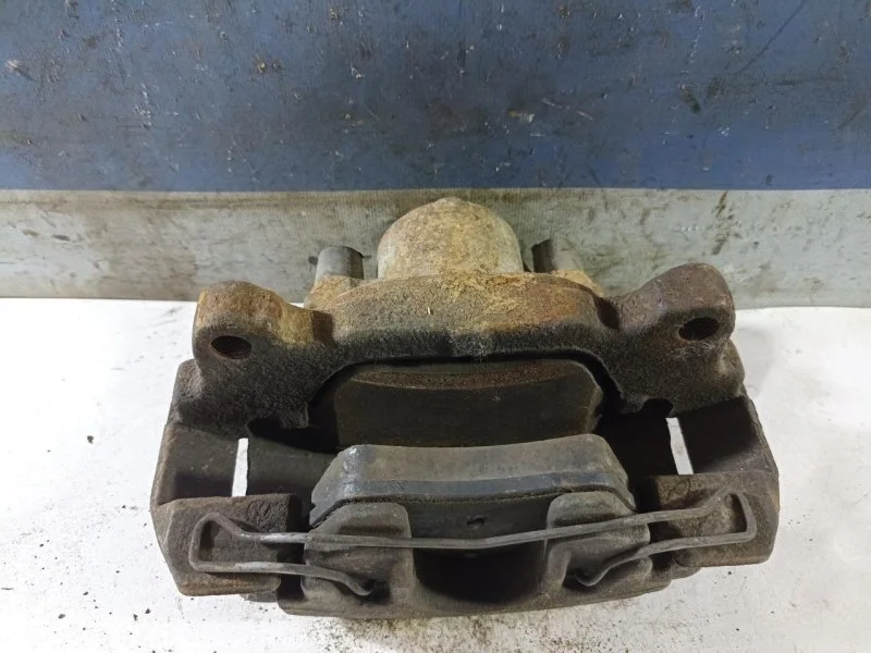 Суппорт тормозной Volkswagen Jetta 6 2014 1K0615124E 5C6 1.4 CAXA, передний правый