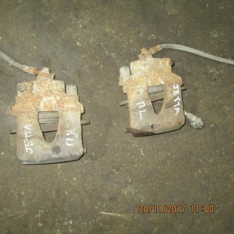 Суппорт тормозной Volkswagen Jetta 5 2008 1K0615123D 1K2 1.6 BSE, передний левый