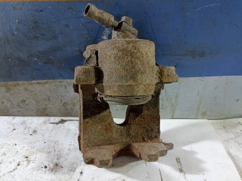 Суппорт тормозной Volkswagen Golf 6 2009-2013 1K0615123D, передний левый