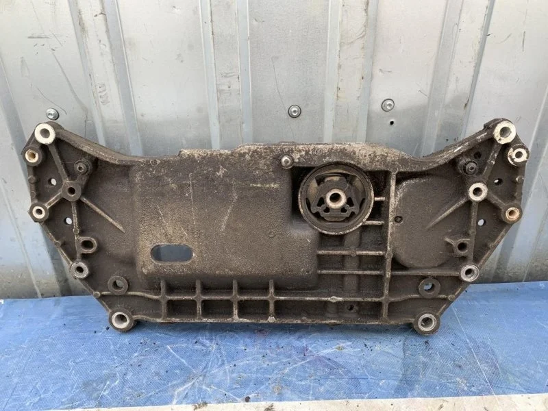Подрамник Skoda Octavia A5 2004-2013 1K0199313AL 1Z, передний