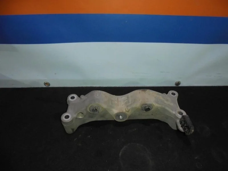 Кронштейн ДВС Peugeot 308 2007-2015 1839H0, передний правый