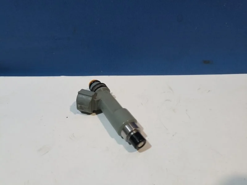 Форсунка топливная Suzuki Sx4 2006-2013 1571079J00 1.6 M16A