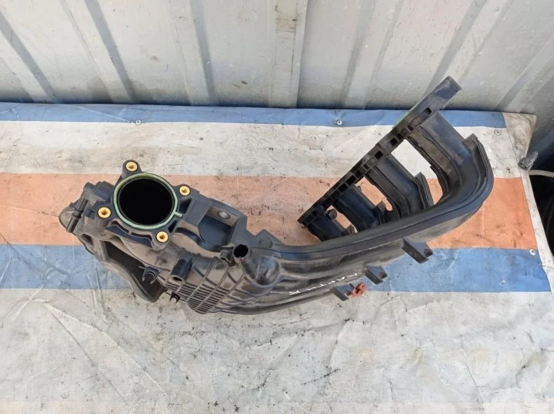 Коллектор впускной Renault Kaptur с 2016- 140036278R 1