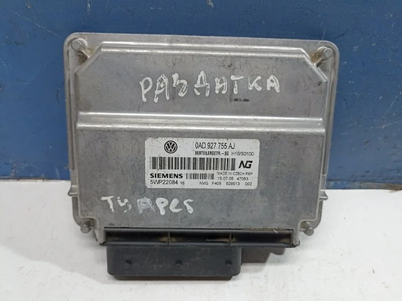 Блок управления раздаткой Volkswagen Touareg 1 2002 - 2010 0AD927755AJ 7L