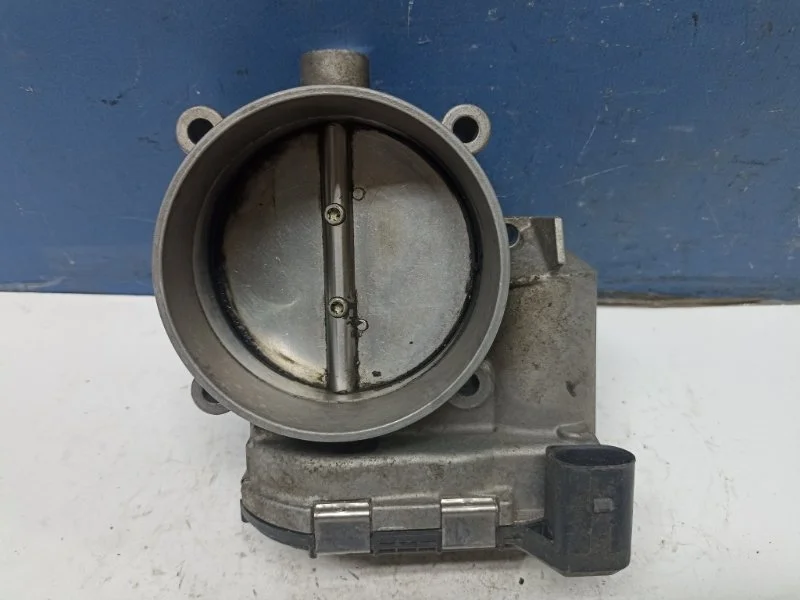 Заслонка дроссельная Audi Q7 2005 - 2015 077133062A BAR