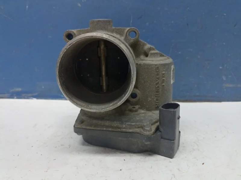 Заслонка дроссельная Audi A3 2004-2013 06F133062T 8PA