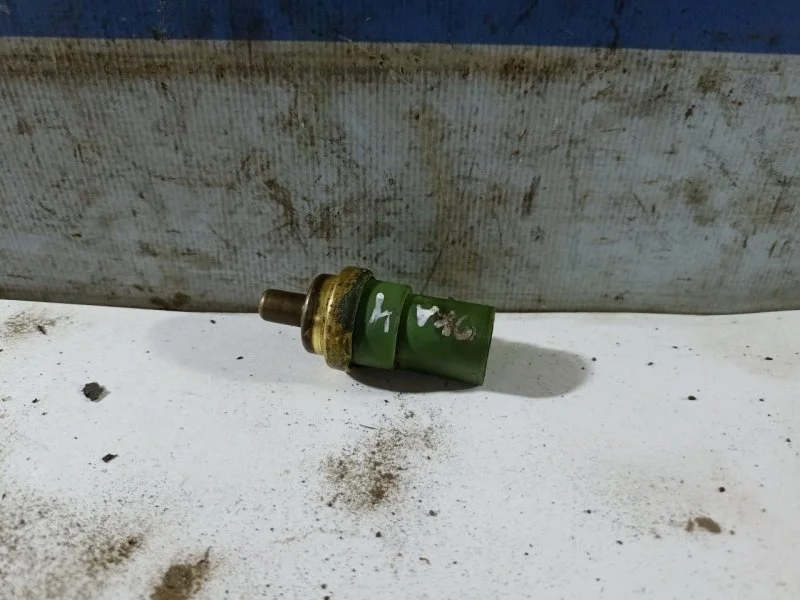 Датчик температуры Skoda Octavia A4 1997-2011 06A919501A 1U 1.4 BCA