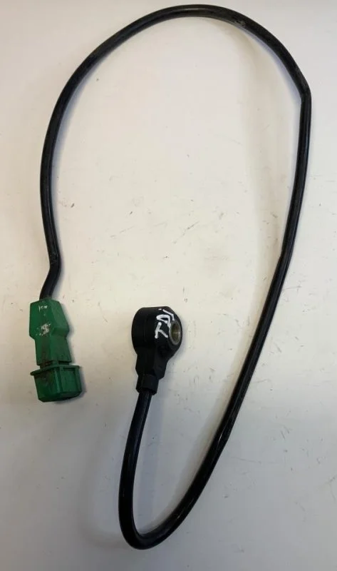 Датчик детонации Volkswagen Touareg 1 2002 - 2010 054905377H 7L