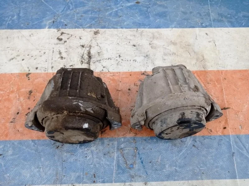 Подушка ДВС Bmw 3 2005-2012 22116768852 E90/E91, правая