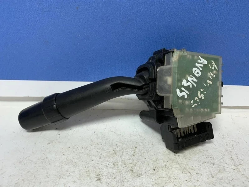 Переключатель подрулевой Toyota Avensis 2 2003-2008 8465205160 T250
