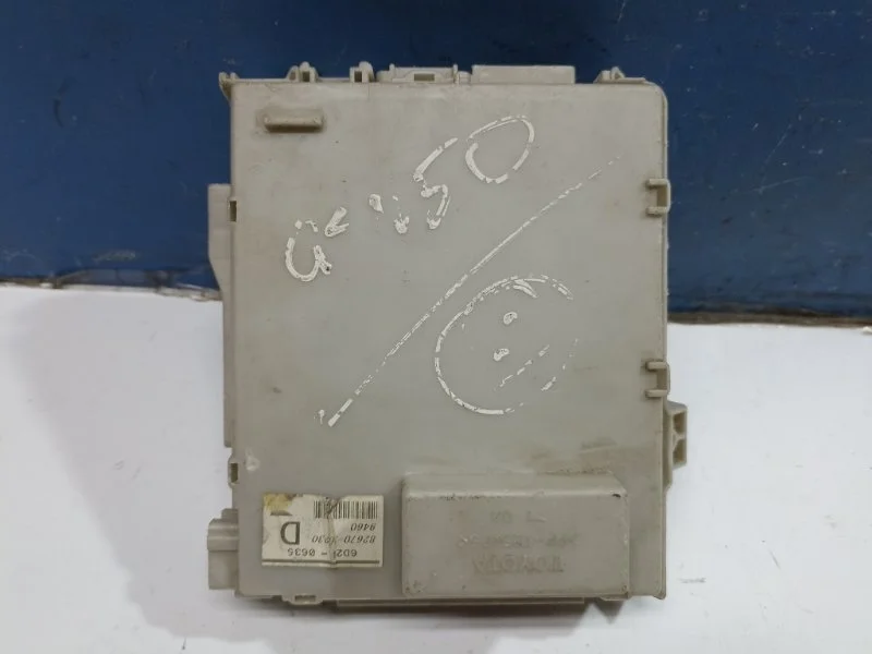Блок коммутационный Lexus Gs 3 2005-2012 8267030230