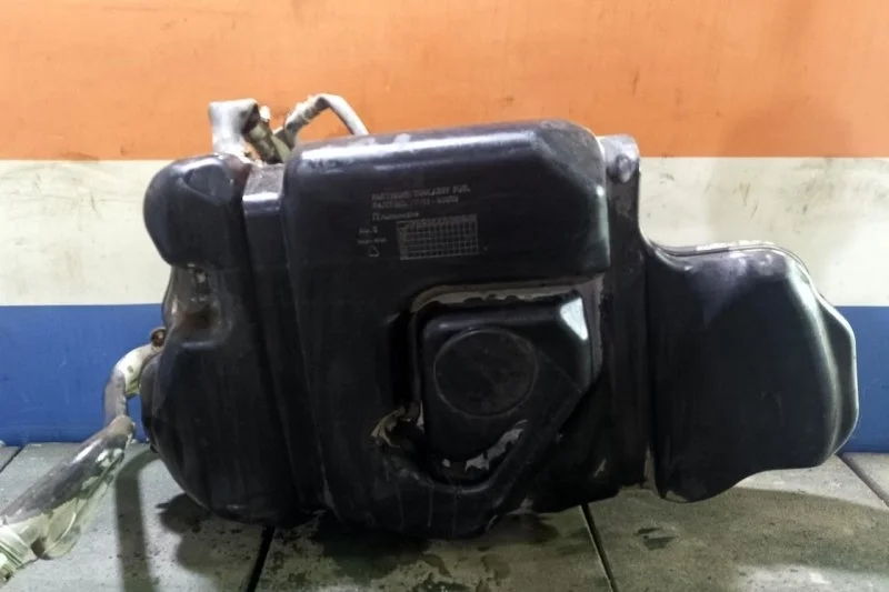 Бак топливный Toyota Avensis 2 2003-2008 7700105040 T250