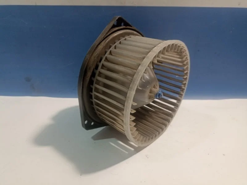 Моторчик печки Ssangyong Kyron 2005-2015 6811109150 DJ