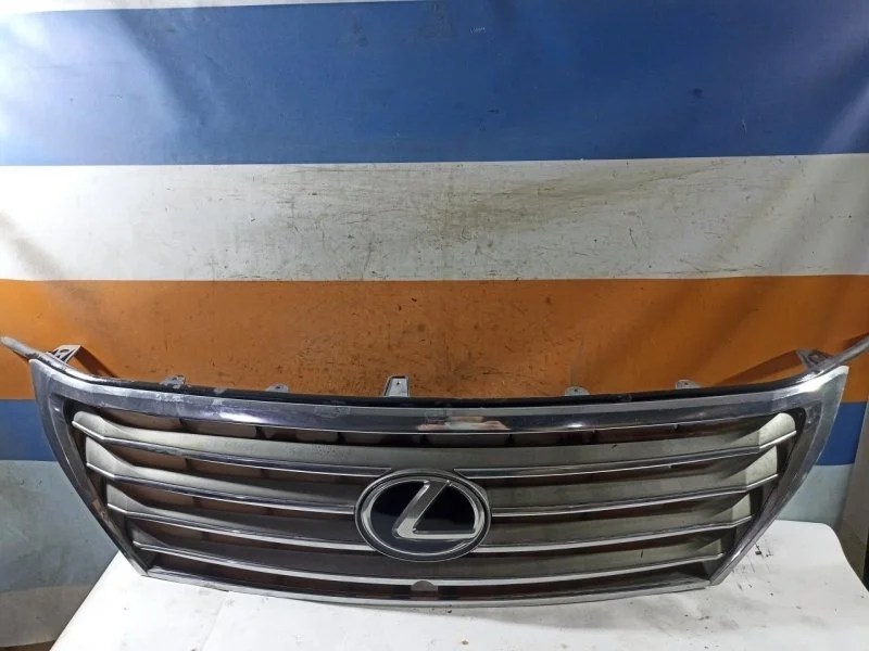 Решетка радиатора Lexus Lx570 5310160911 URJ201 5.7 3URFE