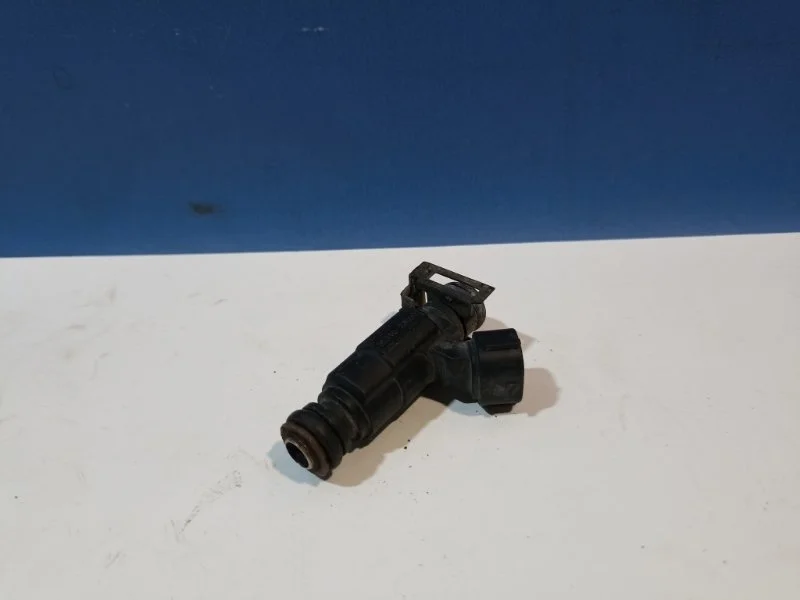 Форсунка топливная Hyundai Getz 2002 - 2011 3531022600
