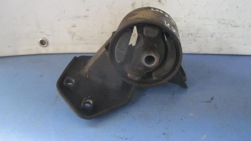 Подушка МКПП Hyundai Accent 2 2183025010, левая