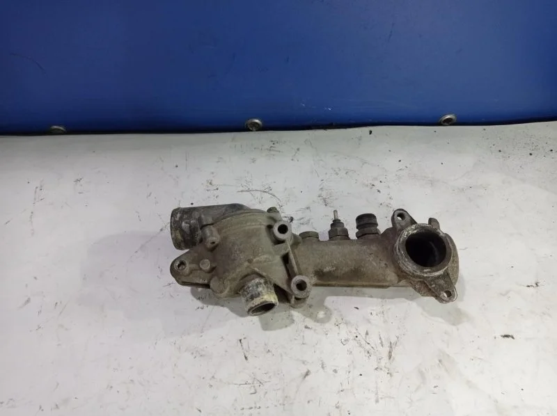 Корпус термостата Mercedes-Benz C-Class (W202) 1112030173
