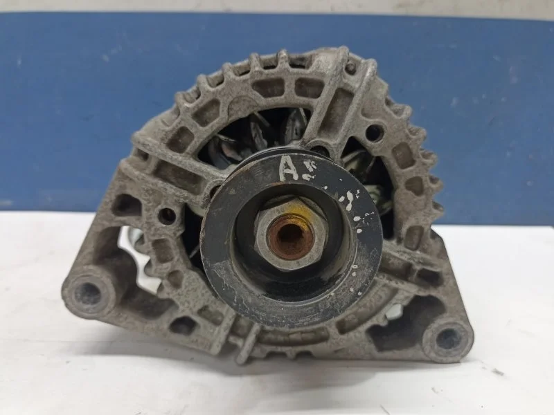 Генератор Opel Astra H 2004-2014 13222930