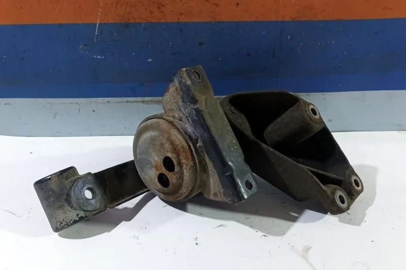 Подушка КПП Chevrolet Lacetti 96550232 J200