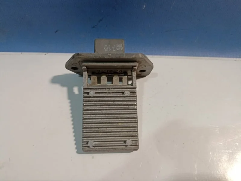 Реостат печки Chevrolet Aveo 1 96435889 T250