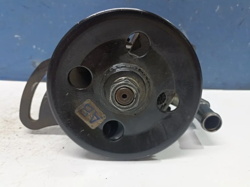 Насос ГУР Chevrolet Aveo 1 95230930 T250 1.2 B12D1
