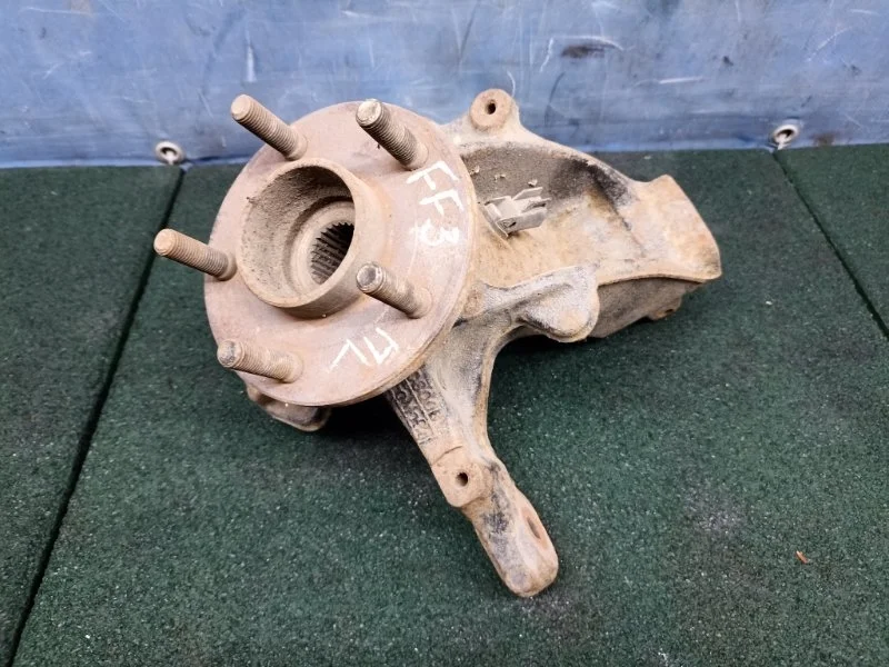 Кулак поворотный Ford Focus 3 2011-2019 1702855, передний левый