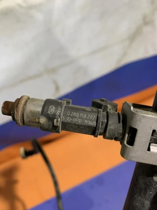 Форсунка топливная Ford Focus 3 2011-2019 1538984