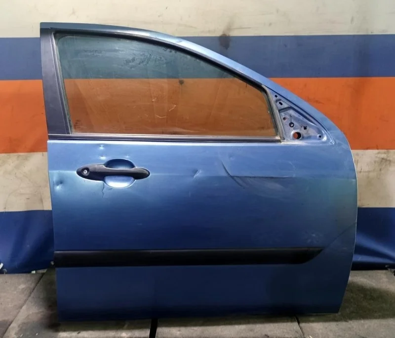 Дверь Ford Focus 1 1430132, передняя правая