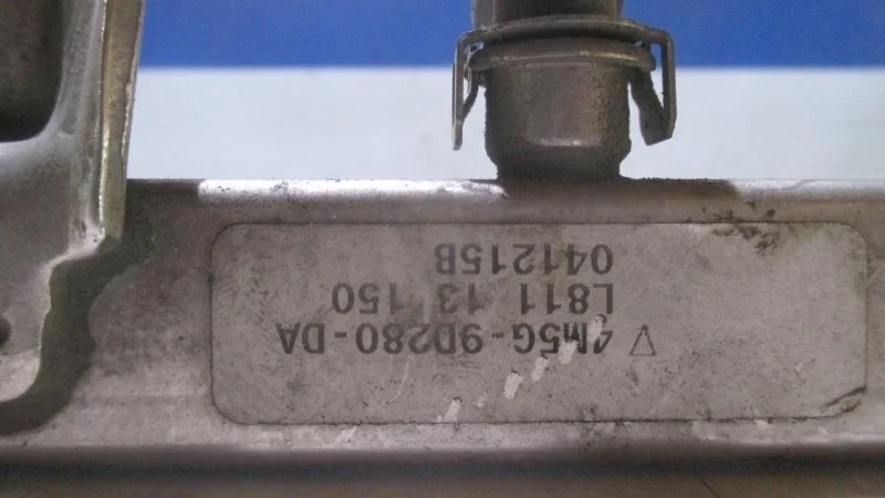 Рампа топливная Ford C-Max 1356996