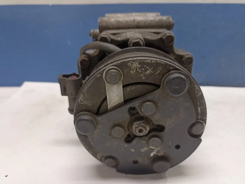 Компрессор кондиционера Ford Fusion 2002 - 2012 1346251