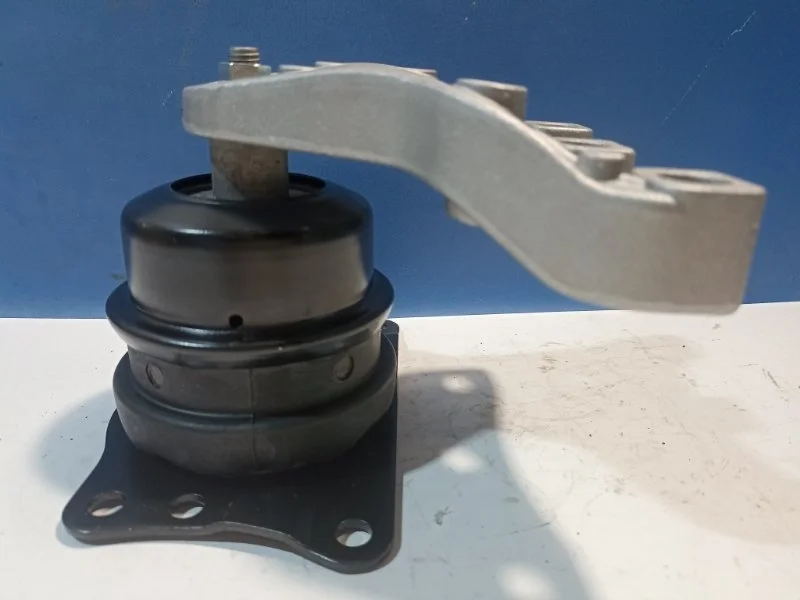 Подушка ДВС Volkswagen Polo Sedan 2011-2020 2017 6R0199167AC CFN, правая