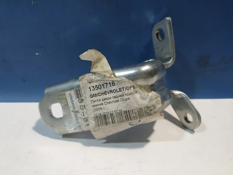Петля двери Chevrolet Cruze J300 2010- 2010 13501716, задняя правая