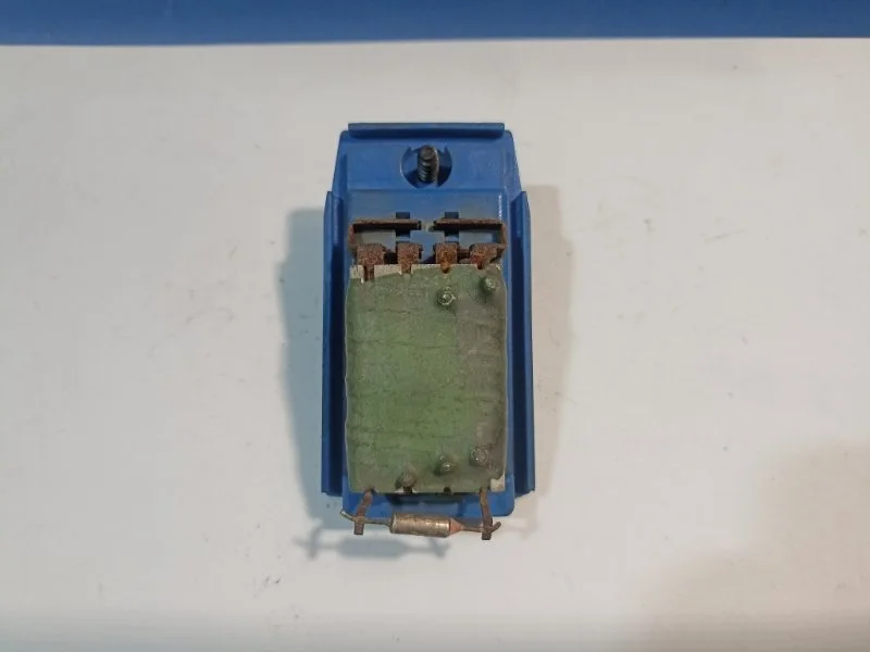 Реостат печки Ford Focus 1 1998-2005 XS4H18B647BA