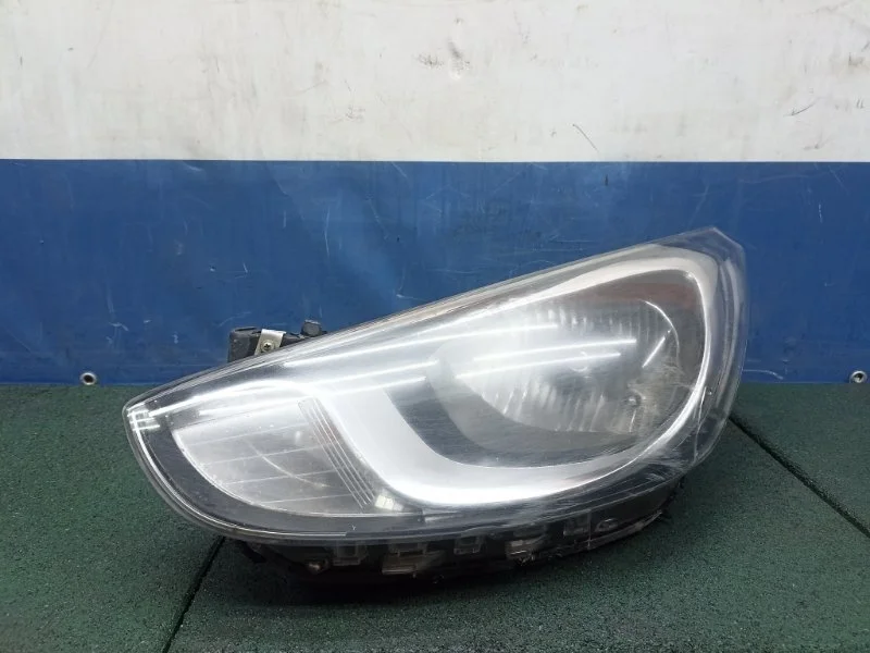 Фара Hyundai Solaris 1 2013 921014L000 RB 1.6 G4FC, левая