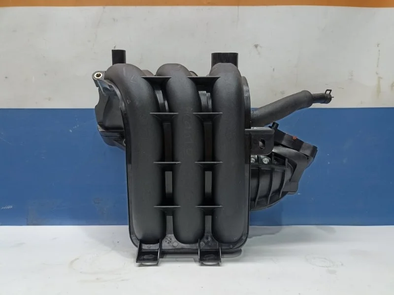 Коллектор впускной Kia Picanto 2 2013 2831004030 TA 1.0 G3LA