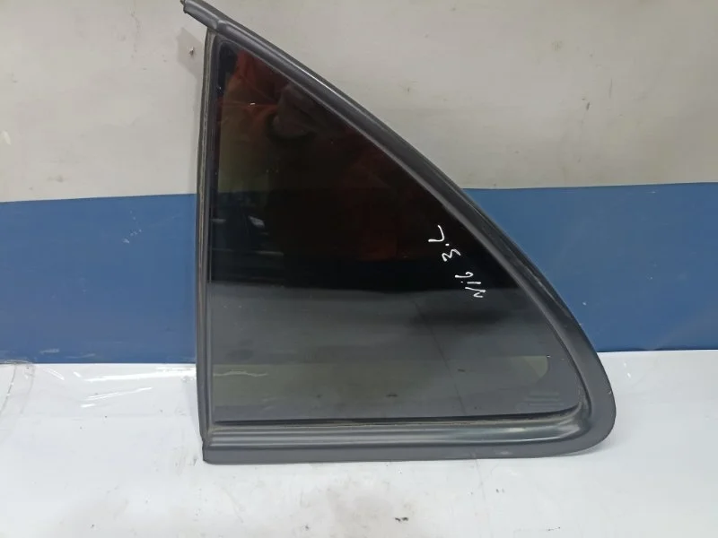 Форточка Nissan Almera 2005 822639M700 N16 QG18DE, задняя левая